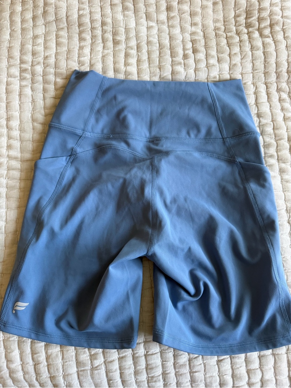 NWT Fabletics Oasis 6” shorts in elemental blue - Picture 4 of 8